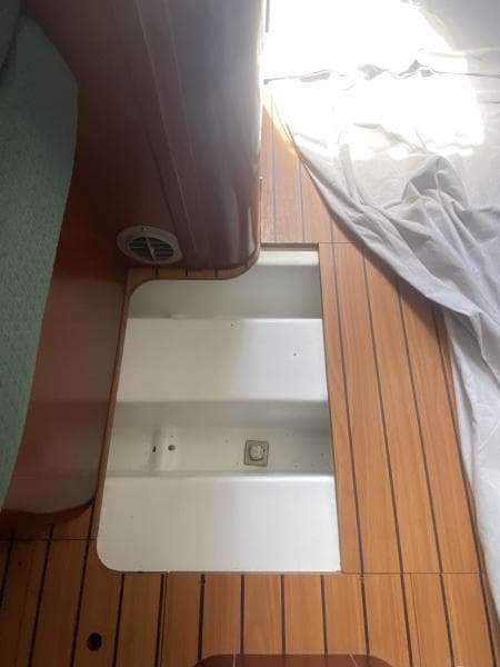 2004 Beneteau 473