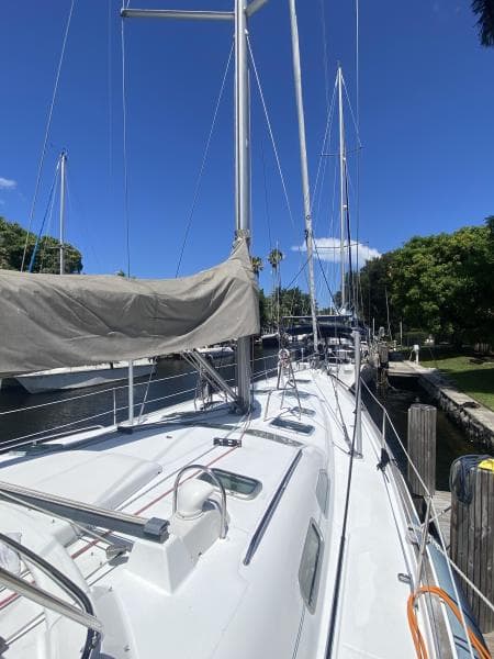 2004 Beneteau 473