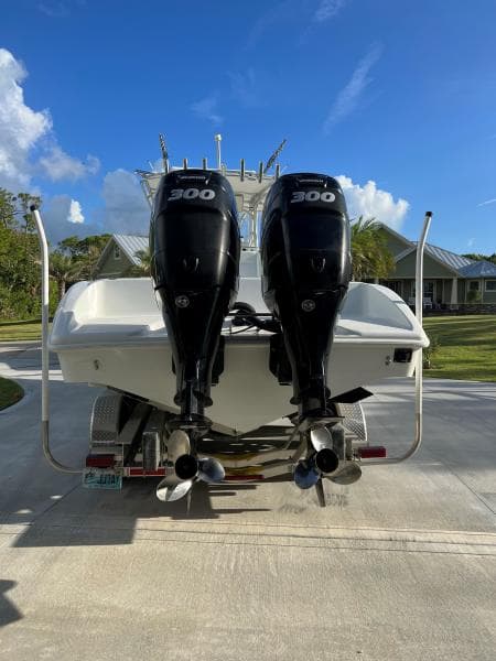 2016 Yellowfin Center Console