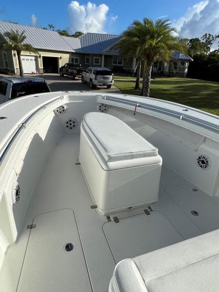 2016 Yellowfin Center Console