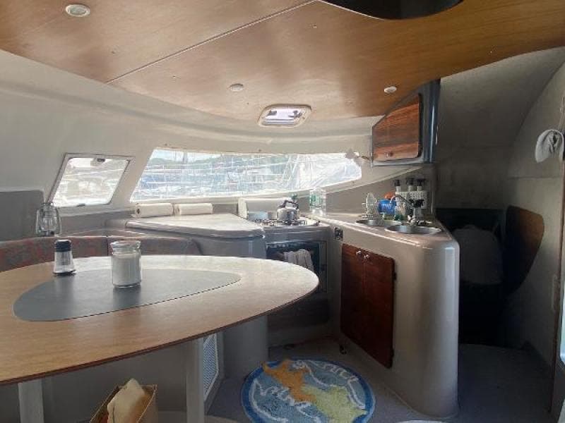 1995 Fountaine Pajot Athena 38