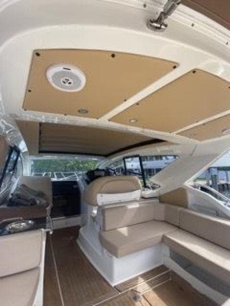 2013 Cranchi M44 HT