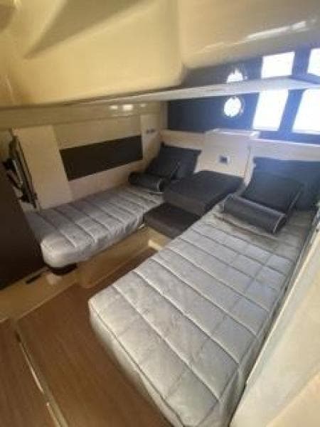 2013 Cranchi M44 HT