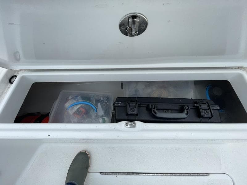 2007 Everglades 290 Pilot