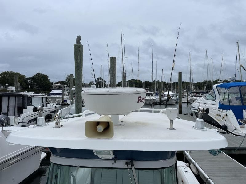 2007 Everglades 290 Pilot