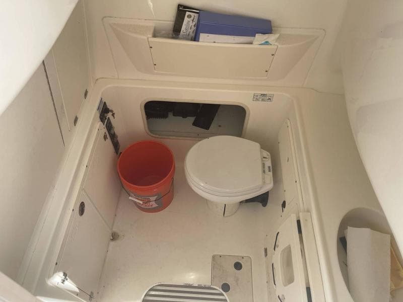 2008 Boston Whaler 320 Outrage Cuddy Cabin