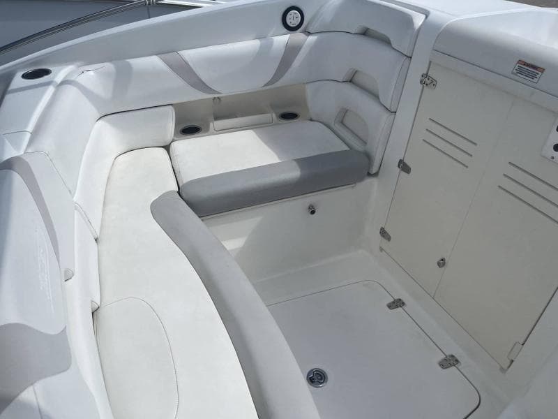 2008 Boston Whaler 320 Outrage Cuddy Cabin