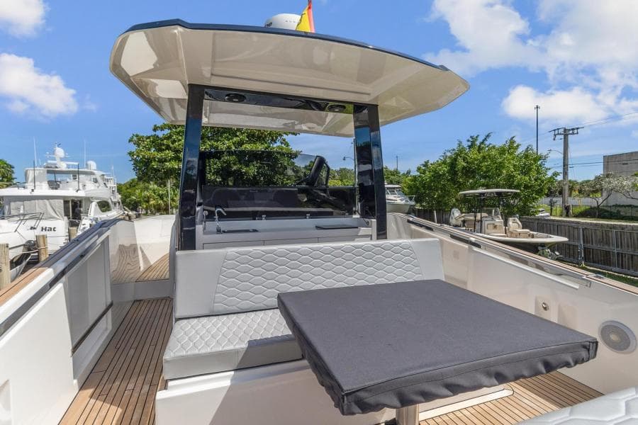 2023 Astondoa 377 Coupe Outboard