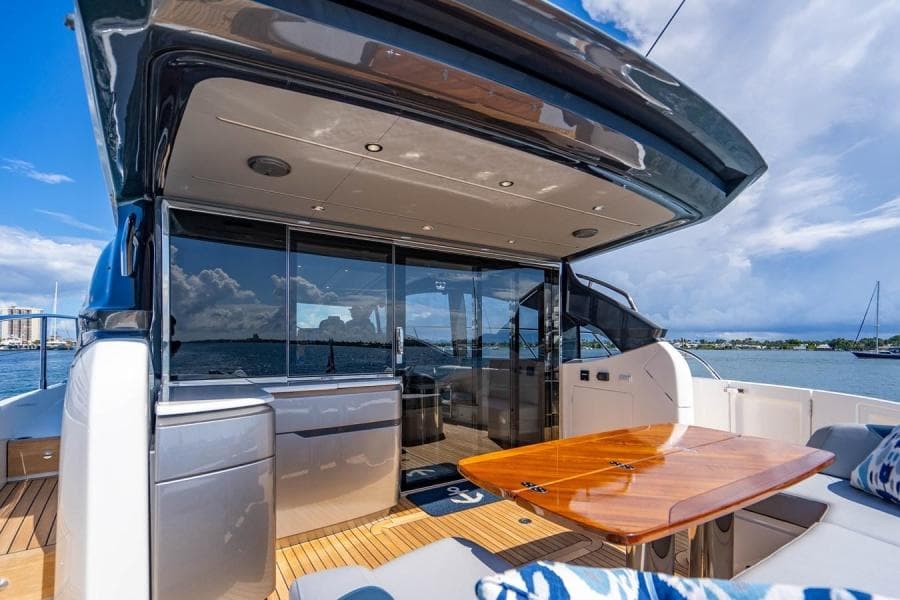 2020 Princess V60