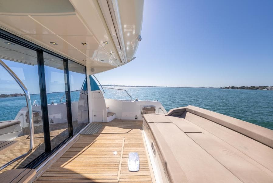 2016 Prestige 550 S