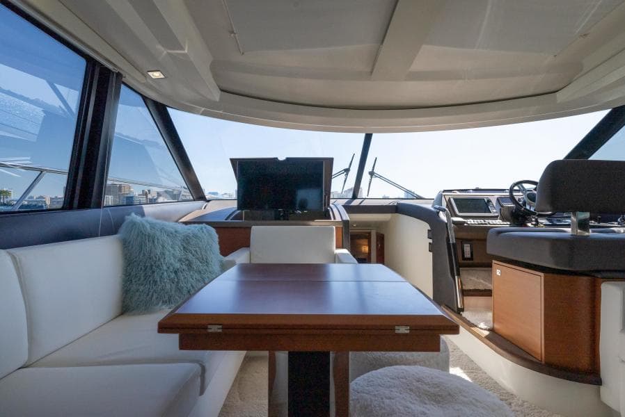 2016 Prestige 550 S