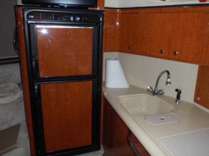 1999 Sea Ray Express Cruiser