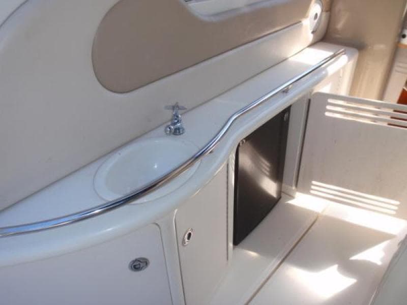 1999 Sea Ray Express Cruiser