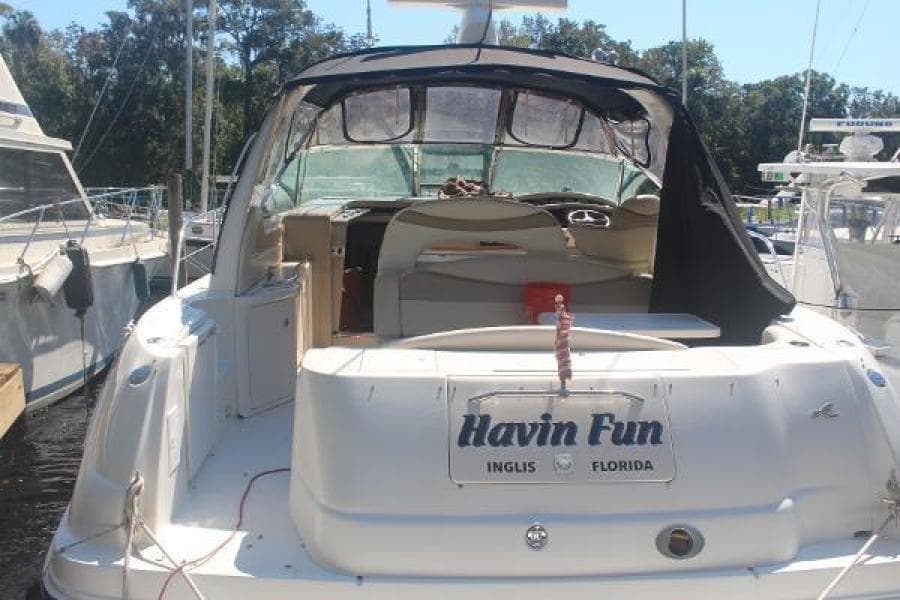 1999 Sea Ray Express Cruiser