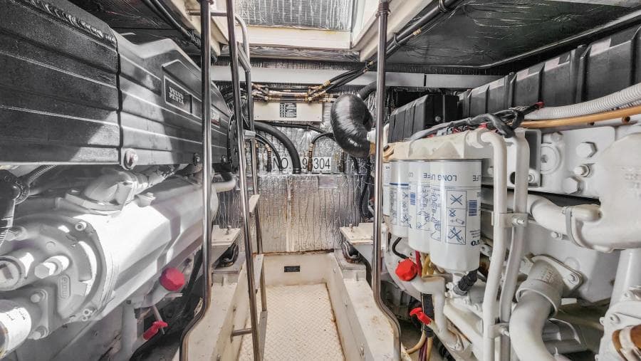 2007 Cruisers 520 Express