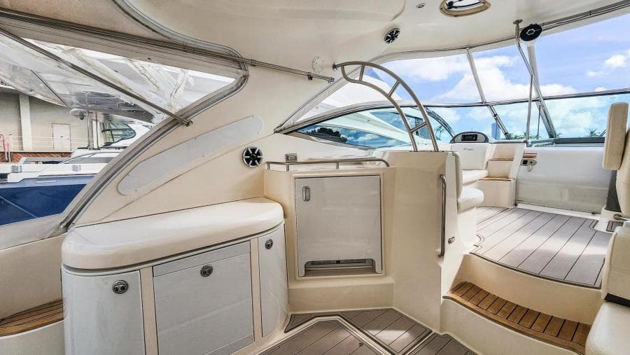 2007 Cruisers 520 Express