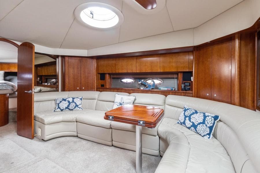 2007 Cruisers 520 Express
