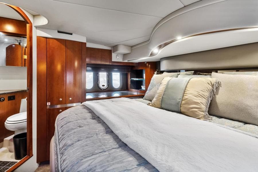 2007 Cruisers 520 Express