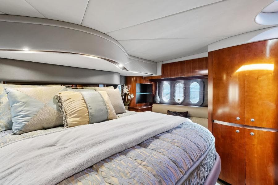 2007 Cruisers 520 Express