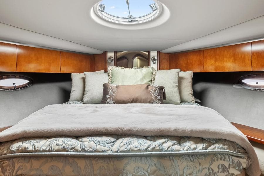 2007 Cruisers 520 Express