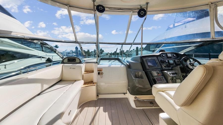 2007 Cruisers 520 Express