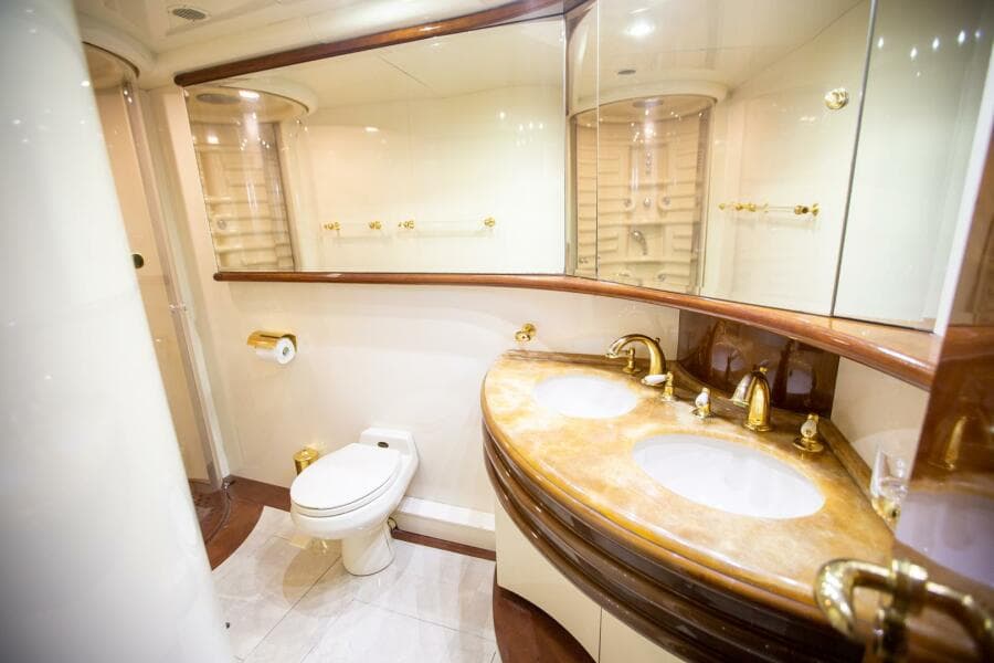 2003 Azimut 74 Solar