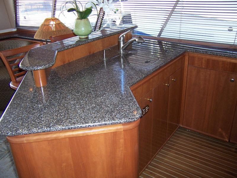 2003 Meridian 