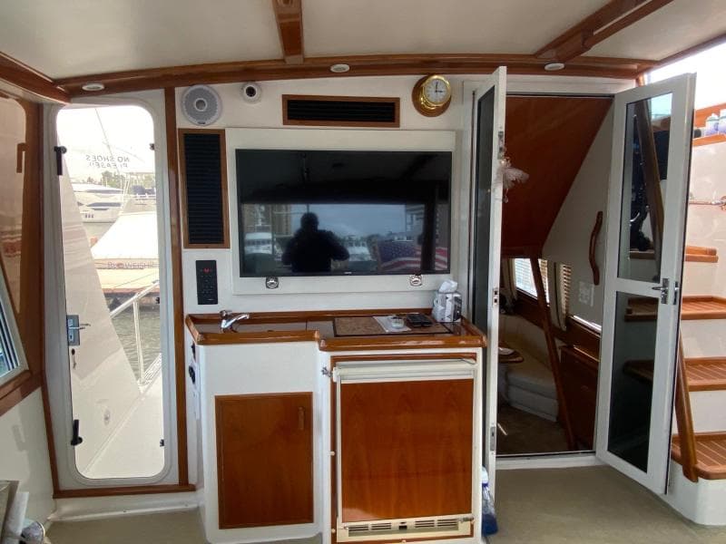 1998 Viking 54 Sport Yacht