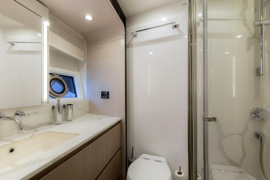 2020 Azimut 72 Flybridge