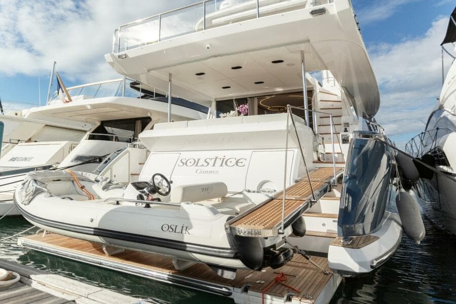 2020 Azimut 72 Flybridge