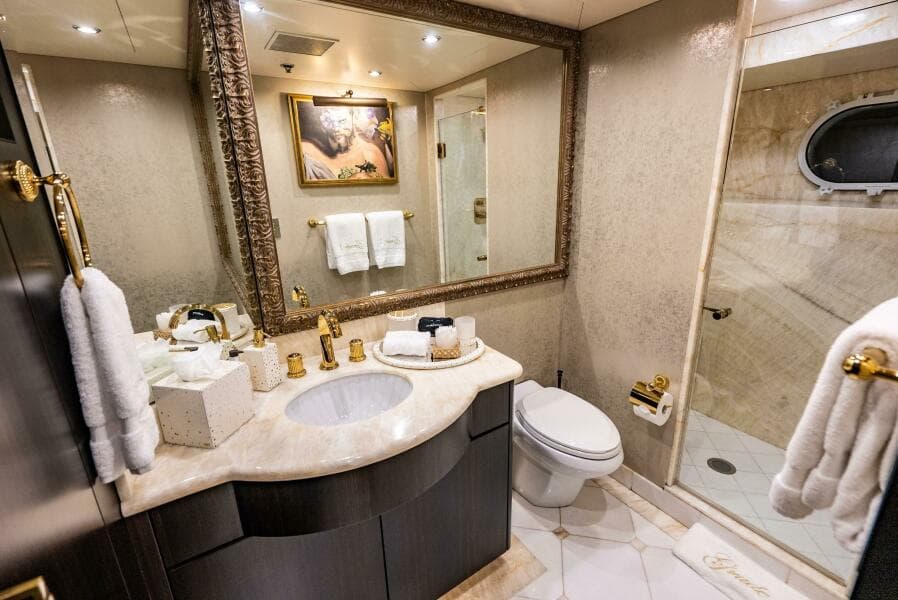 GUEST ENSUITE