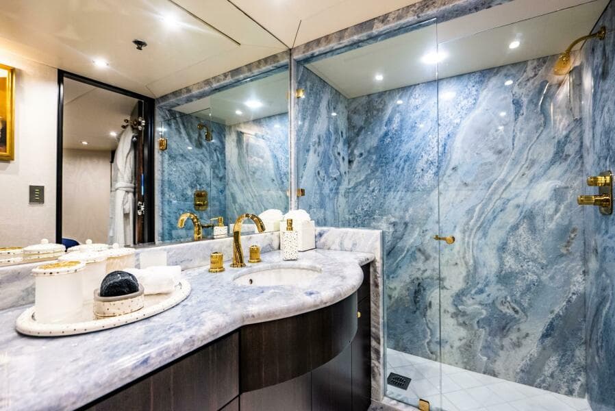GUEST ENSUITE