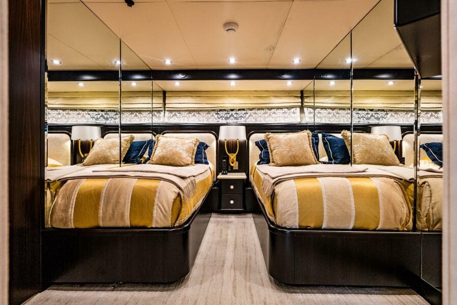 PORT MID TWIN STATEROOM
