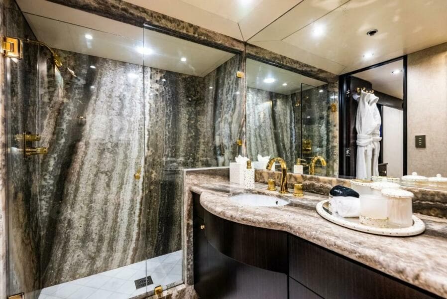 GUEST ENSUITE