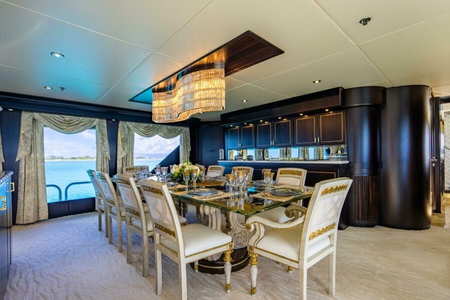 FORMAL DINING