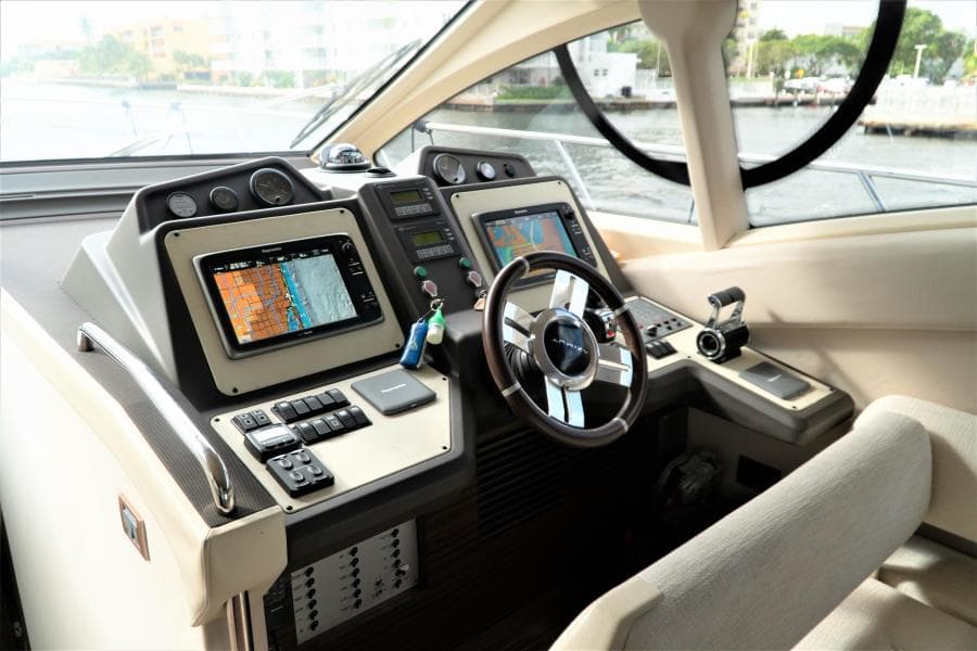 2013 Azimut FLY54
