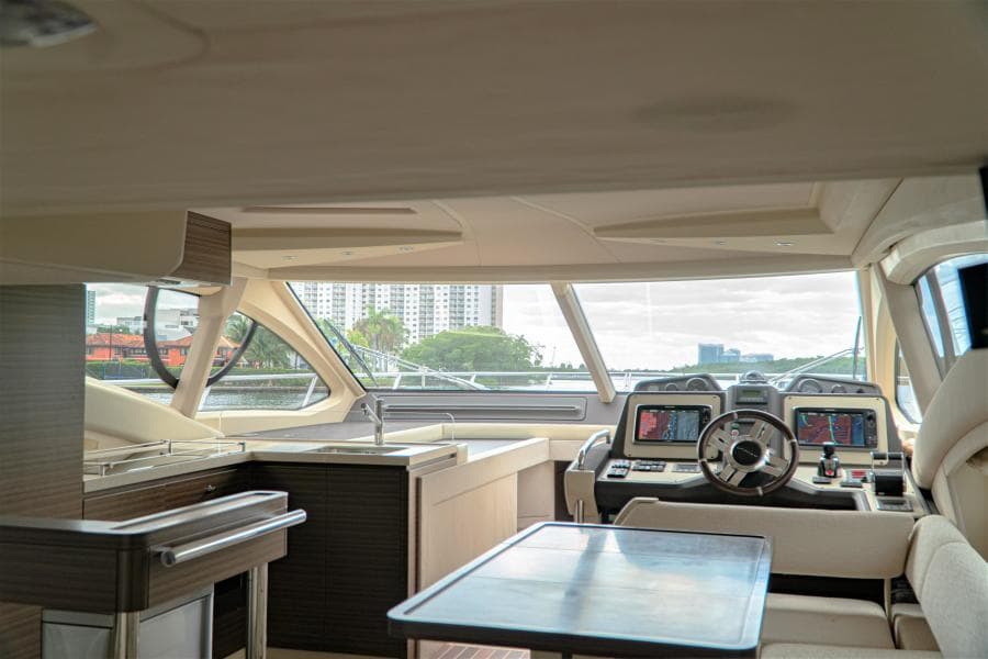 2013 Azimut FLY54