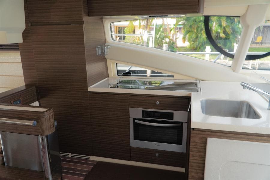 2013 Azimut FLY54