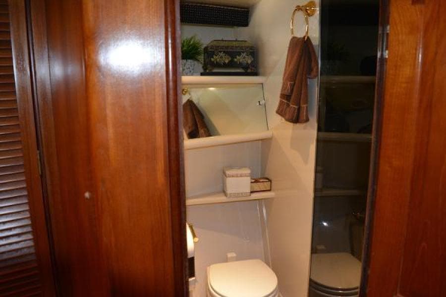 1989 Viking Motor Yacht