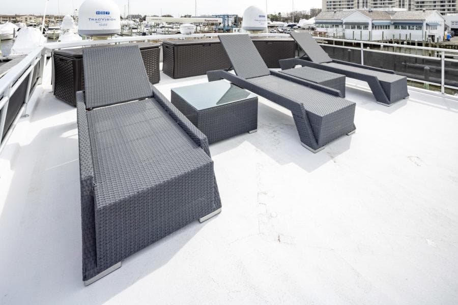 2008 Fantasy 82 Coastal Yacht