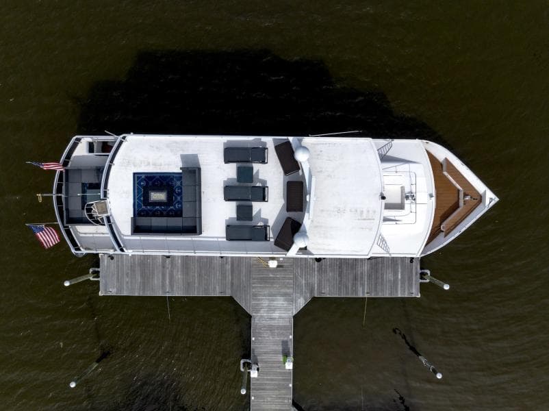 2008 Fantasy 82 Coastal Yacht
