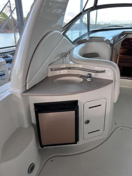 2005 Sea Ray Sundancer 320