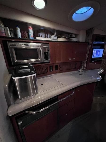 2005 Sea Ray Sundancer 320