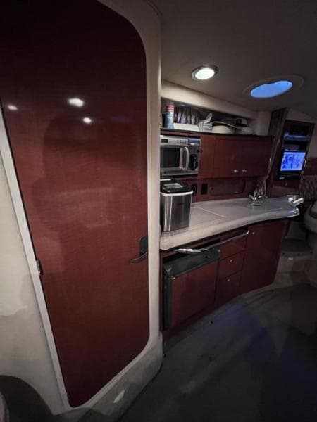 2005 Sea Ray Sundancer 320