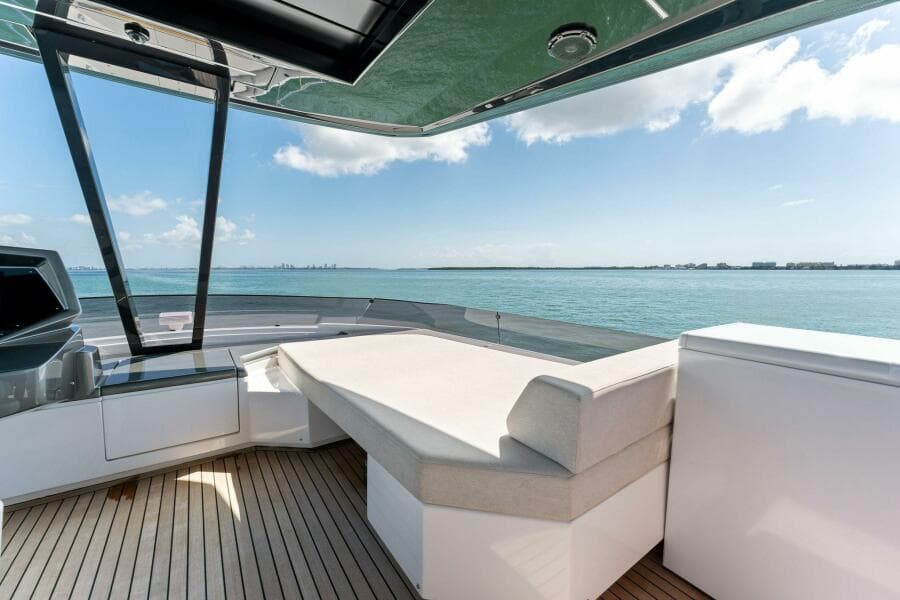2023 Ferretti Yachts 780