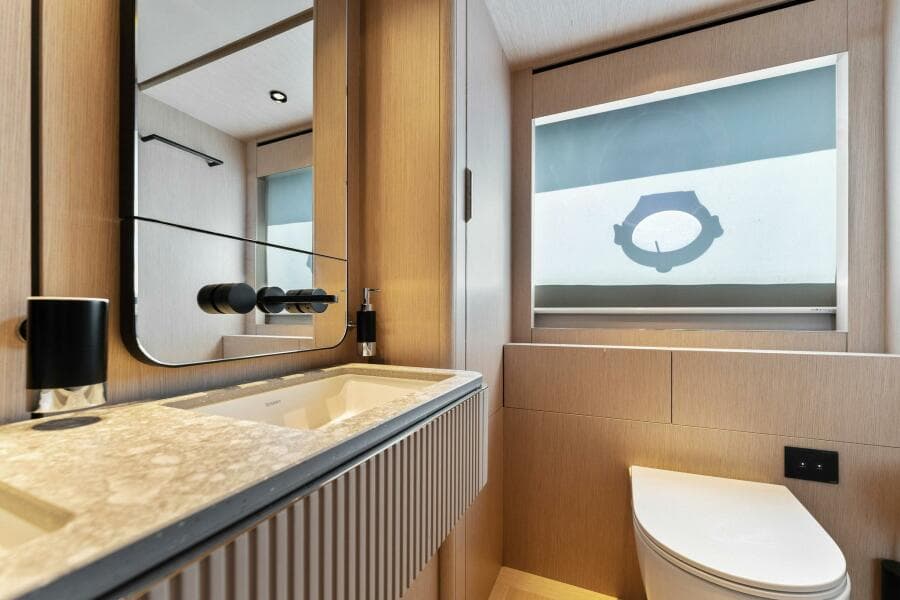 2023 Ferretti Yachts 780