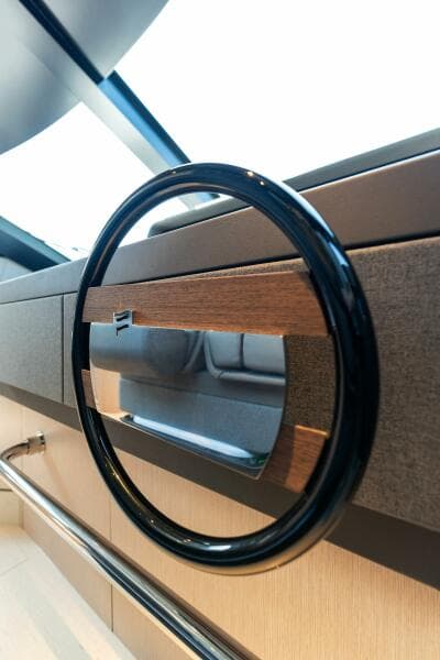 2023 Ferretti Yachts 780