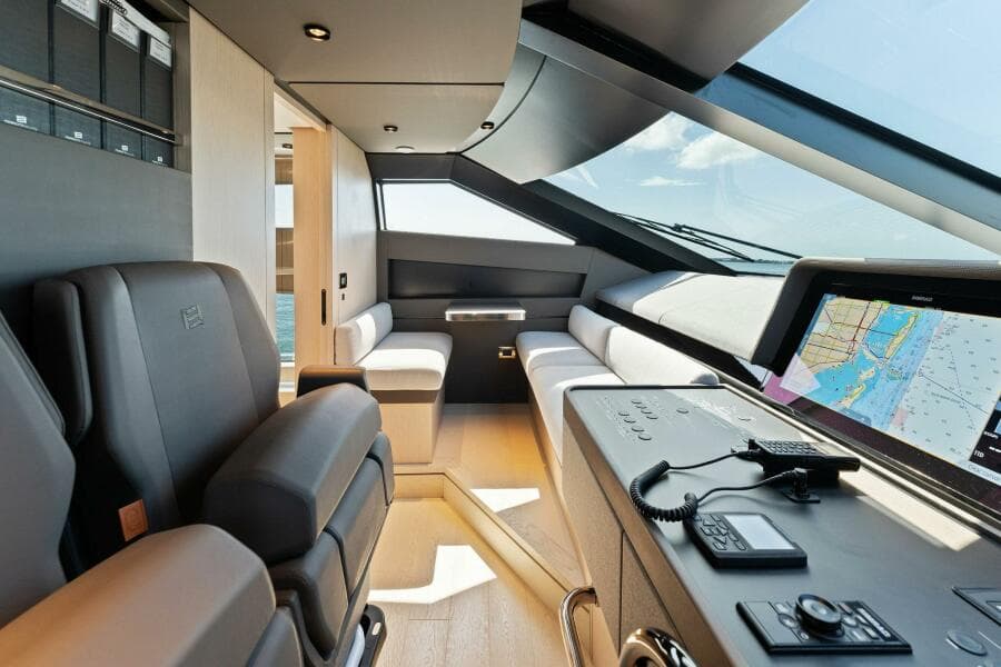 2023 Ferretti Yachts 780