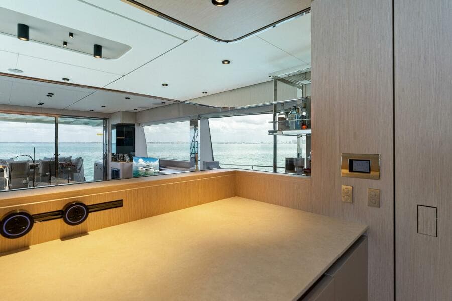 2023 Ferretti Yachts 780