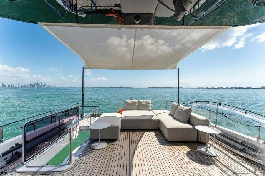 2023 Ferretti Yachts 780
